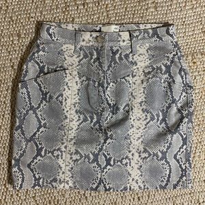 Wilfred snakeskin print skirt